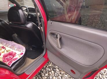 Mazda: Mazda 626: 1992 г., 1.8 л, Механика, Бензин, Хэтчбэк — 12