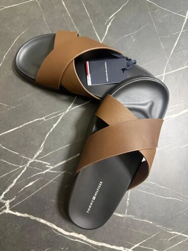 qaqa stili: Tommy Hilfiger, Размер: 42, цвет - Коричневый, Б/у