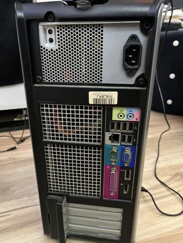 Desktop računari i radne stanice: Dell OptiPlex 780 desktop računar – komplet U kompletu: - Desktop — 3