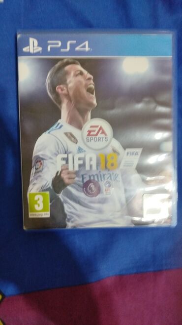 Oyun diskləri və kartricləri: Heç bir problemi yoxdur PlayStation 4 üçün FIFA 18 futbol oyunu. Bu