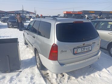 Ford: Ford Focus: 2004 г., 1.6 л, Механика, Бензин, Универсал — 4