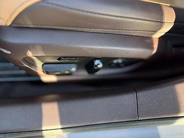 Lexus: Lexus ES: 2019 г., Бензин — 16