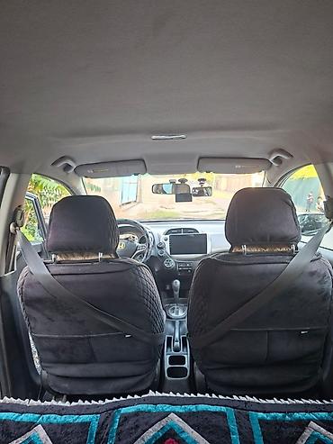 енкар авто: Honda Fit: 2010 г., 1.5 л, Автомат, Бензин, Хэтчбэк — 9