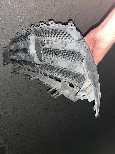 mercedes avtobus: Salam. mercedes üçün ön radiator barmaqlığı. 7/24 zəng və wp da yaza — 7