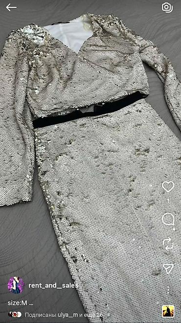 Dəstlər, kostyumlar: Məhsul: Qadın geyimləri və mebel 1) Parıltılı iki hissəli dəst - — 1