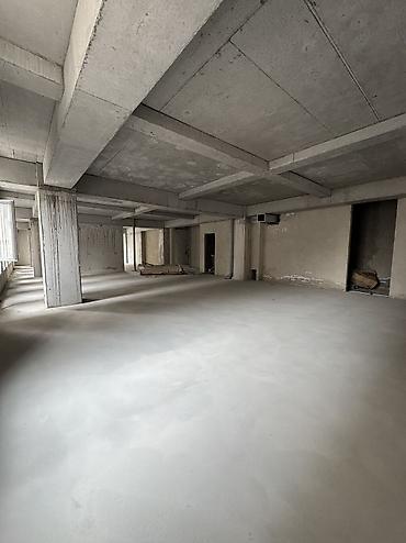 Коммерческая недвижимость: Продажа офисов 246 м², Без ремонта, Многоэтажное здание, 2 этаж — 4