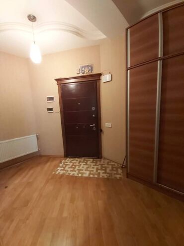 Uzunmüddətli kirayə mənzillər: Dərnəgül metrosuna yaxın,7 mkr,S.S.Axundov küçəsində,19 — 12