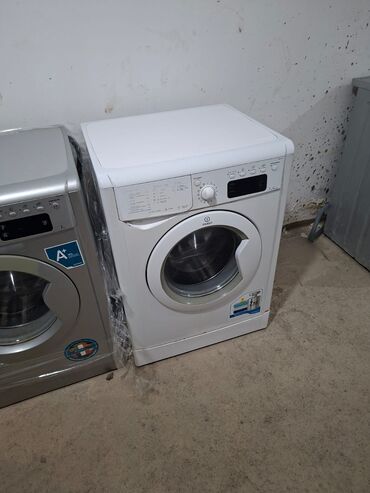 фронтальная стиральная машина: Стиральная машина Indesit, 7 кг, Автомат, Без сушки, Нет кредита