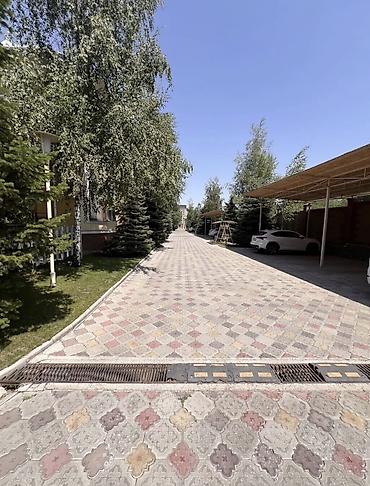 Продажа квартир: Продается таунхаус в г. Бишкек, 6 мкр (Каралаева × Сухэ-Батора) 🏡 — 6