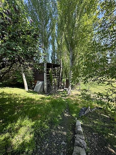 Продажа коттеджей и домов: 📍В Сокулуке ( нижняя зона ) продаётся двухуровневый дом на участке 17 — 4