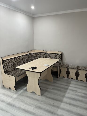 мебель на улицу: Комплект стол и стулья Кухонный, Б/у