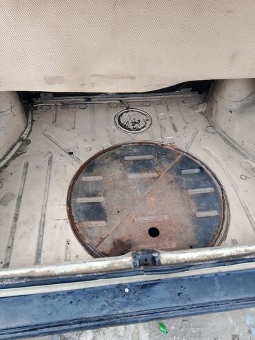 Volkswagen: Volkswagen Passat: 1986 г., 1.6 л, Бензин, Хэтчбэк — 6