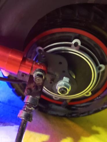 elektrik skutur: İşlənmiş Elektrik samokat 10", 751 - 1000 Vt, > 45 km/s, Ünvandan götürmə — 8