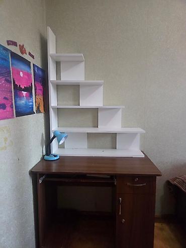 stolar: Düz masa, Polkalı, Siyirməli, Sadə laminat — 4