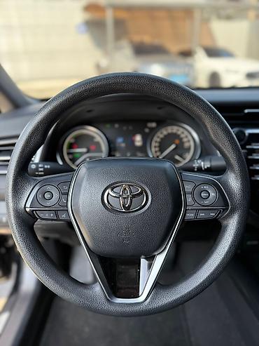 Toyota: Toyota Camry: 2019 г., 2.5 л, Гибрид — 16