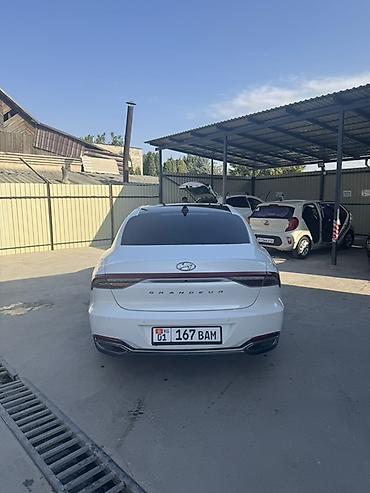 w210 e50: Hyundai Grandeur: 2020 г., 3 л, Автомат, Газ, Седан — 4