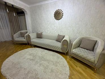 Mebel dəsti – 3 hissə: - 1 ədəd geniş divan - 2 ədəd kreslo Dizayn və