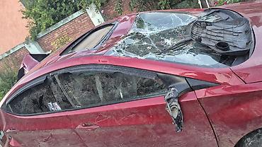 neon isiq: Hyundai Elantra (qırmızı) – ehtiyat hissələri üçün Avtomobildən — 4