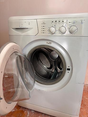 Ремонт техники: Indesit IWXXL 106 önyükləməli paltaryuyan maşın - Yükləmə: 7 kq - — 2