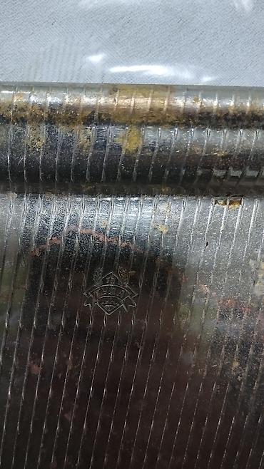 Süfrə aksesuarları: Məhsul: Metal servis altlığı / tepsi Təsvir: - Material: Preslənmiş — 3