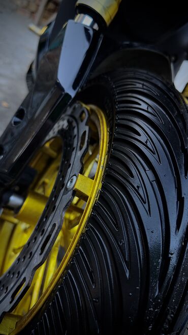 Мотоциклы: Электро мотоцикл Новая резина за 5400сом Новые акамуляторы 6 штук за — 7