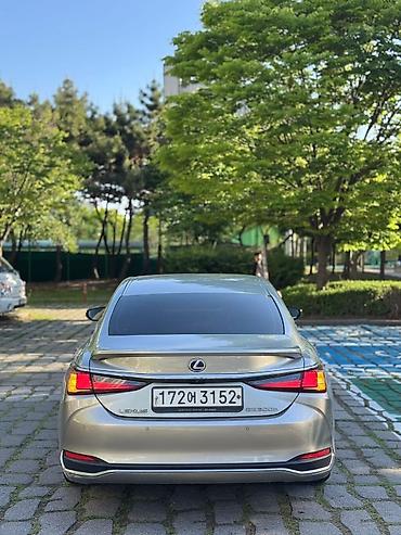 lexus ct: Lexus ES: 2019 г., 2.5 л, Гибрид — 10
