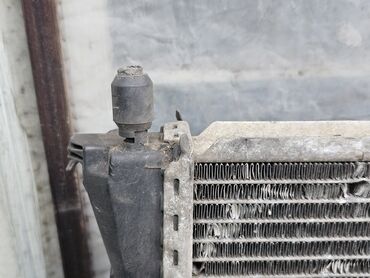 Радиаторы: Радиатор охлаждения двигателя Renault Laguna 2 / Espace 4, 2004г.в — 5