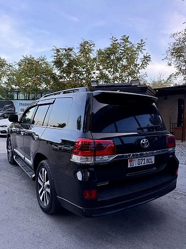 lend cruzer: Toyota Land Cruiser: 2017 г., 4.6 л, Автомат, Бензин, Внедорожник — 6