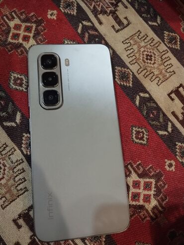 siemens notebook fujitsu: Infinix HOT 50 Pro, rəng - Ağ, Sensor