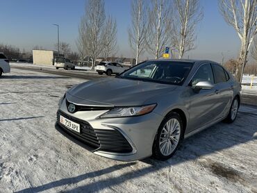 Toyota: Toyota Camry: 2018 г., 2.5 л, Вариатор, Гибрид, Седан