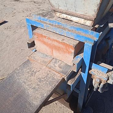 Производство кирпичей: Полуавтомат Тоо-кирпич чыгарган пресс станок сатылат. Саманблок — 3