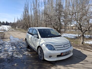 tayota venza: Toyota ist: 2002 г., 1.5 л, Автомат, Бензин, Хетчбек