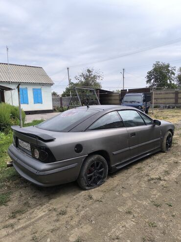 колесах купить бу: Opel Calibra: 1991 г., 2 л, Механика, Бензин, Купе