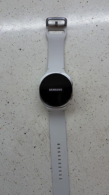 Smart saatlar: Samsung Galaxy Watch 8 – 44 mm, Silver (Gümüş), White (Ağ) qayış — 3