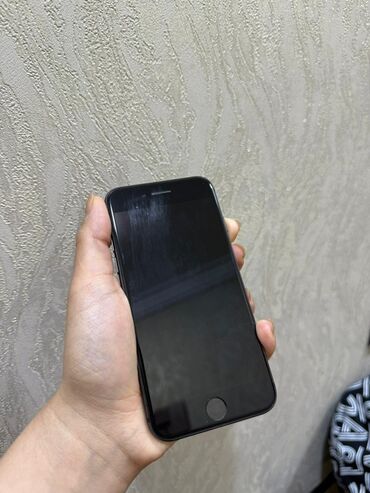 VAZ (LADA): IPhone 8, Qara, Barmaq izi