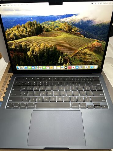 macbook air i7: Ультрабук, Apple, 8 ГБ ОЗУ, Apple M2, 13.5 ", Б/у, Для работы, учебы, память SSD