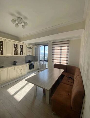 куплю квартиру в бишкеке 8 микрорайоне: 2 бөлмө, 73 кв. м, Элитка, 8 кабат, Евроремонт