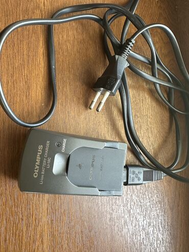 Видеокамеры: Продаётся видео камеры ✔️Видео камера 🎥 Sony 8000с ✔️Фото аппарат — 9