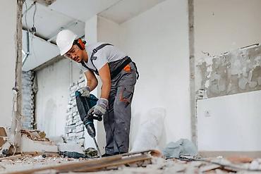 комплексный ремонт: 🏗️ YENİ EVİM SÖKÜNTÜ Söküntünü peşəkarlara həvalə edin! ✅ Ev və obyekt — 8