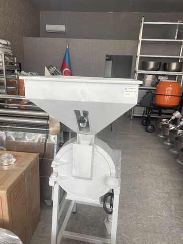 Xəmir yoğuran aparatlar: 15 kq, Nağd ödəniş -da lalafo.az — 11 Xəmir yoğuran aparatlar: 15 kq, Nağd ödəniş — 11