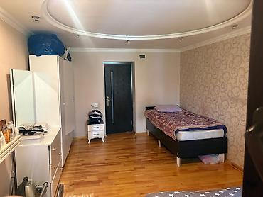 Квартиры: İnşaatçılar metrosuna 5dəqiqəlik məsafədə 19 saylı poliklinikanın — 1