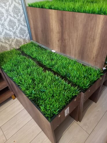 мебели для офиса: Искусственный газон декоративный с тумбой в наличии 6шт в идеальном