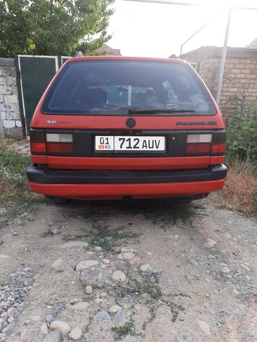 Volkswagen: Volkswagen Passat Variant: 1992 г., 2 л, Механика, Бензин, Универсал