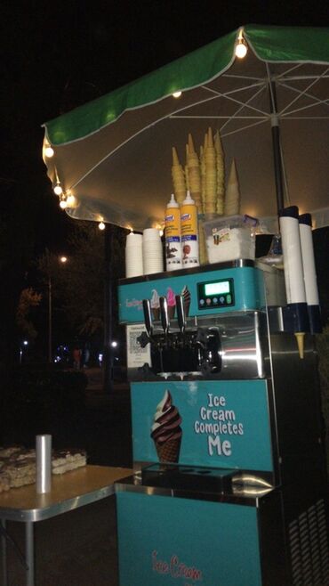 клубника в шоколаде: Мобильная точка по продаже мягкого мороженого. Комплектация и