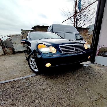ford transit 2002: Mercedes-Benz C-Class: 2.2 l | 2001 il Universal — 7