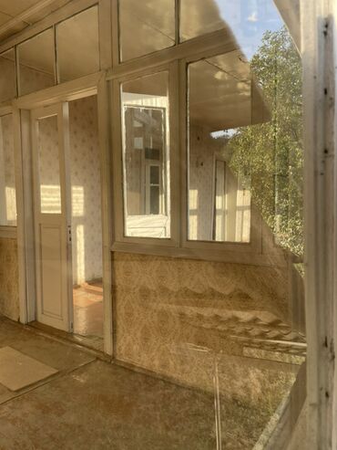 Həyət evləri və villaların satışı: Goygol rayonu Awigli kendi 1 ci perevaldan 50 metr awagi. Ev 2 — 8