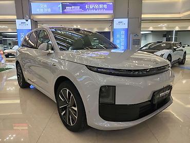 Lixiang: Lixiang L6: 2025 г., 1.5 л, Автомат, Гибрид, Кроссовер — 3