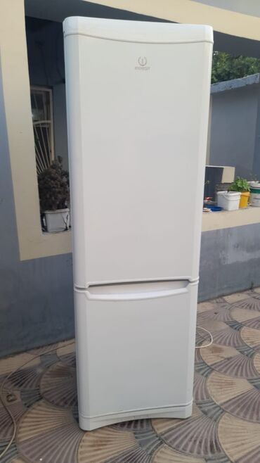 продать бу холодильник: Б/у Холодильник цвет - Белый