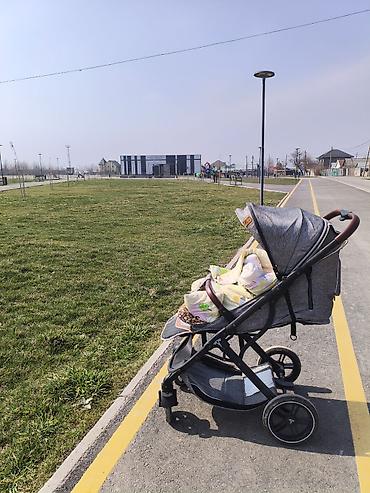 коляска 500: Продаю детскую кровать и коляску за 5000сом — 1