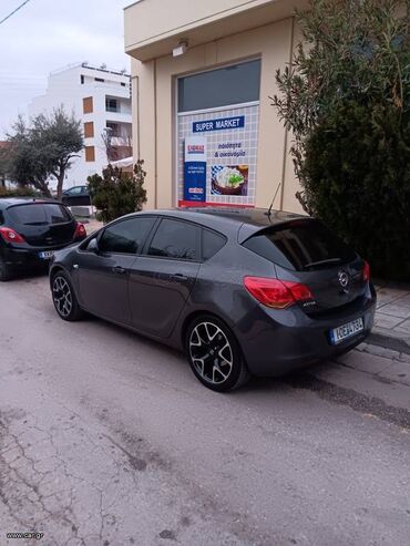 Opel: Opel Astra: 1.4 l. | 2010 έ. 260000 km. Χάτσμπακ — 3